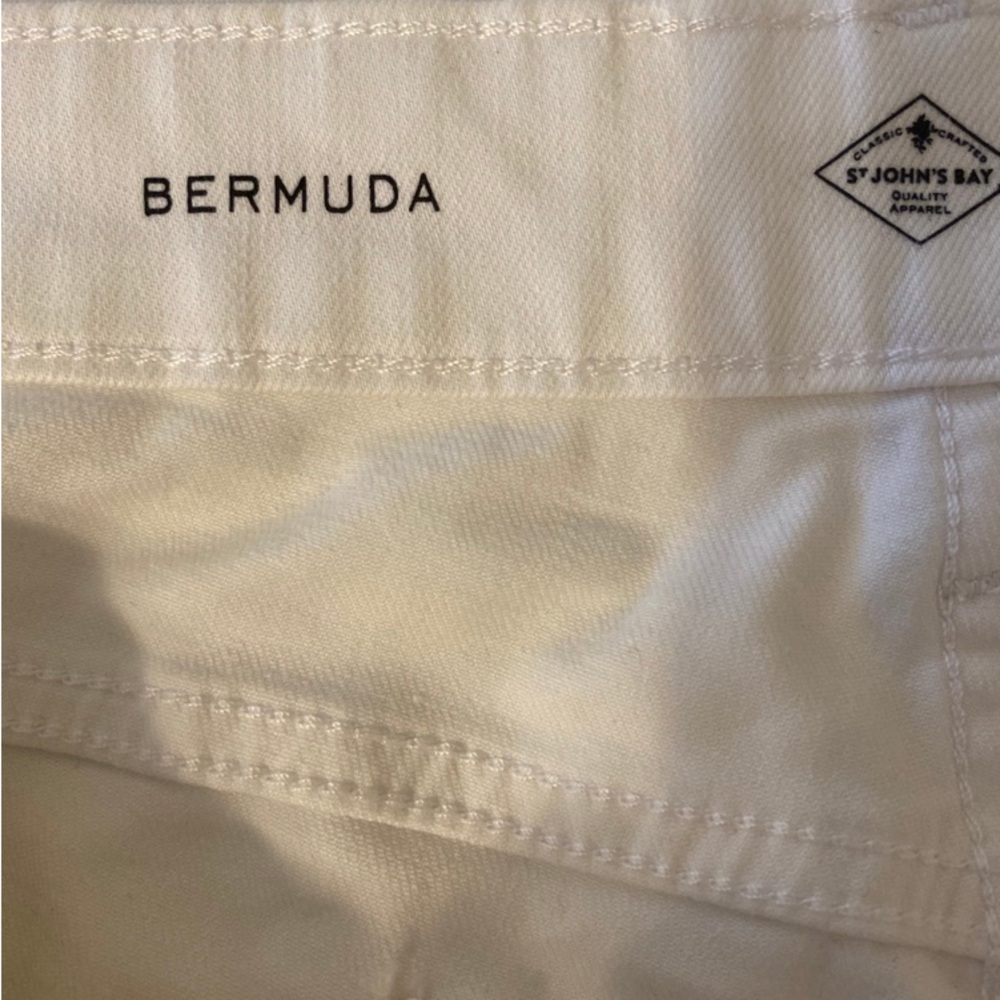 St. John’s Bay Bermuda Shorts 
Size 16 - Picture 8 of 11